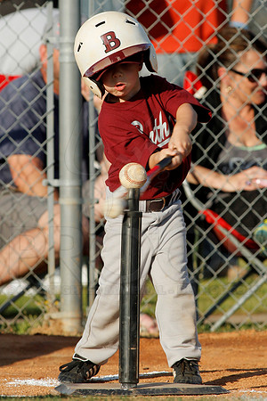 Panthers @ Mets 5-6 year old baseball 4-22-2014 (© Justin Manning) JWM_0015