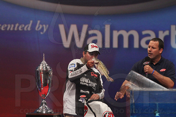 FLW Forrest Wood Cup Day final day 8-18-13 (© Justin Manning) JWM0273