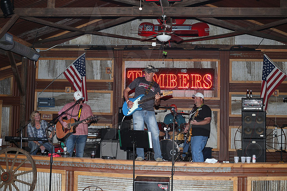Midnight Hurricanes (Timbers) 9-6-2014 (©Justin Manning) JWM_084