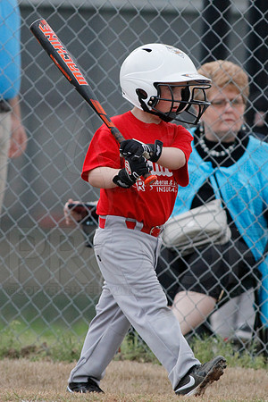 Phillies vs. Razorbacks 5-6 year old baseball 4-3-2014 (© Justin Manning) JWM_0071
