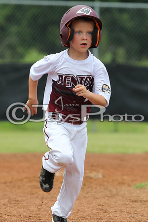 Benton (Cobb) vs. Benton 5-6 year old All-Stars 6-14-2015 (©Justin Manning) JWM_0024