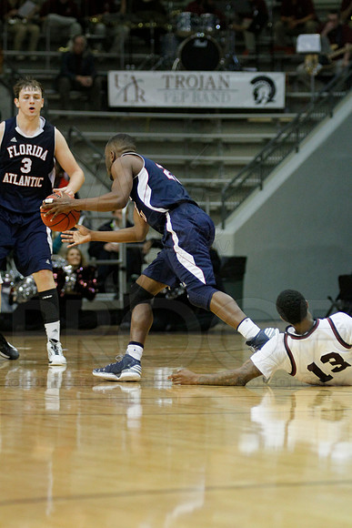 FAU @ UALR 1-24-13 (Justin Manning)0362