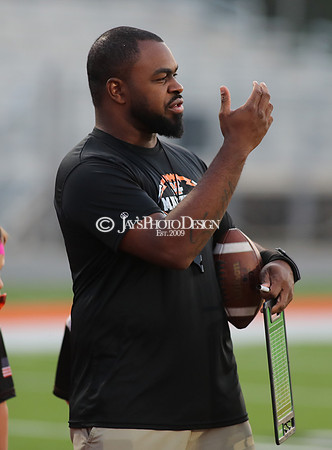 Malvern Cubs Orange vs. Malvern Cubs Black 3rd grade flag football 10-15-24_JWM_0045
