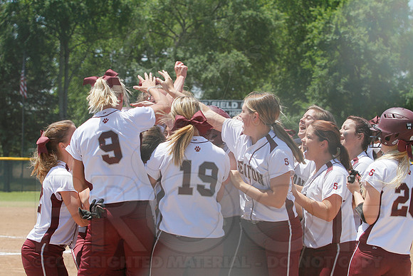 Benton vs. Mountain Home 6A State Softball Playoffs 5-11-13 (© Justin Manning) JWM0098
