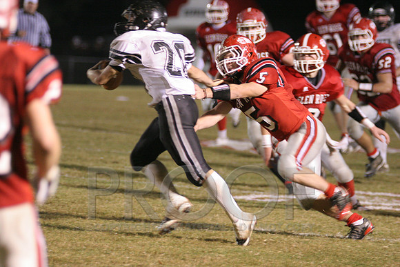 LB Dylan Ray trying to make the tackle.jpg