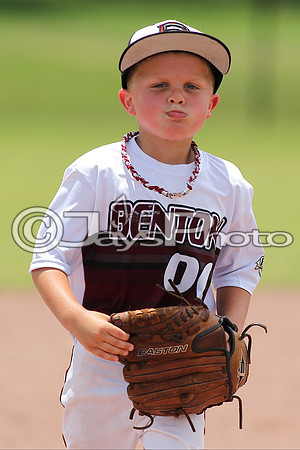 Benton (Cobb) vs. Benton (Jackson) Cal Ripken t-ball All-Stars 7-11-2015 (©Justin Manning) JWM_0042