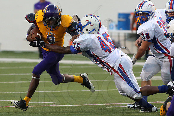 Ashdown vs West Memphis 9-2-13 (© Justin Manning) JWM0167