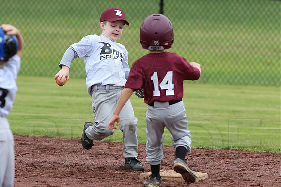 Bryant Fall Ball 9-13-2014 (©Justin Manning) JWM_231