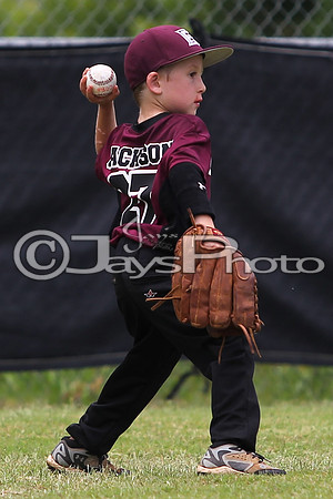 Benton (Cobb) vs. Benton 5-6 year old All-Stars 6-14-2015 (©Justin Manning) JWM_0044