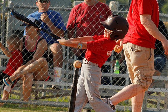 Phillies vs. Razorbacks 5-6 year old baseball 6-3-2014 (© Justin Manning) JWM_0030