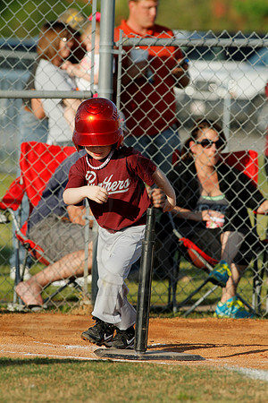Panthers @ Mets 5-6 year old baseball 4-22-2014 (© Justin Manning) JWM_0106