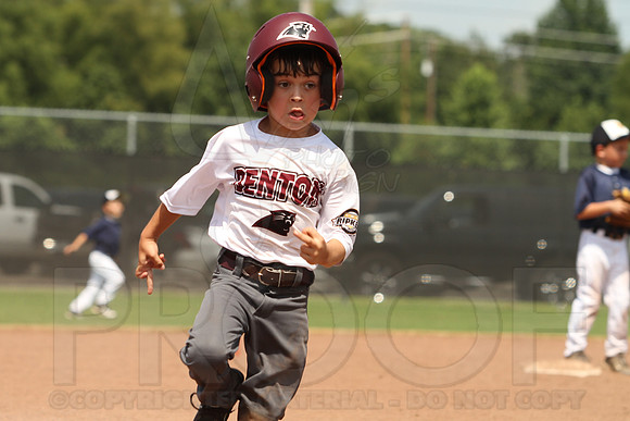 Benton vs. Mountain Home 5-6 year old All Stars 7-12-2014 (©Justin Manning) JWM_076