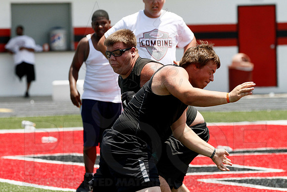 ArkansasVarsity Combine 5-26-12(Justin Manning)351