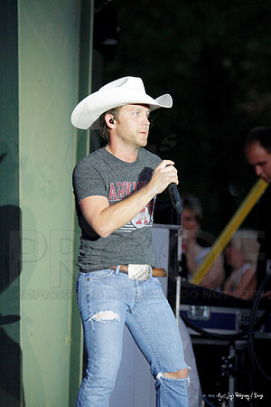 Justin Moore Concert 8-4-12(Justin Manning)103