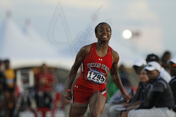 NCAA West Track and Field Preliminaries 5-30-2014 (© Justin Manning) JWM_0573