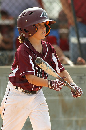 Benton-Midkiff vs. Bryant-Griffin 8 year old (Cal Ripken) 7-20-2014 (©Justin Manning) JWM_140