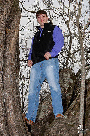 Austin Hicks senior pictures 12-29-13 (�Justin Manning) (�Justin Manning) (�Justin Manning) JWM_0075