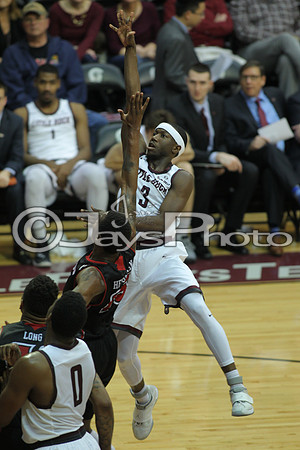 Louisiana Lafayette @ Arkansas-Little Rock Men's Basketball 1-7-2016 (©Justin Manning) JWM_0692