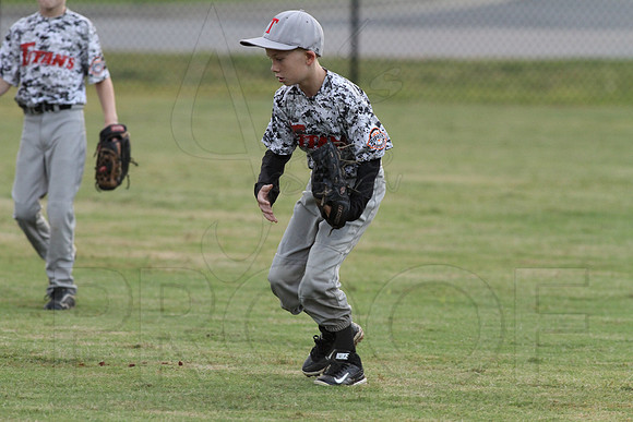 Benton vs. Madison County 8 year olds (Pastiche magazine) 7-18-2014 (©Justin Manning) JWM_010