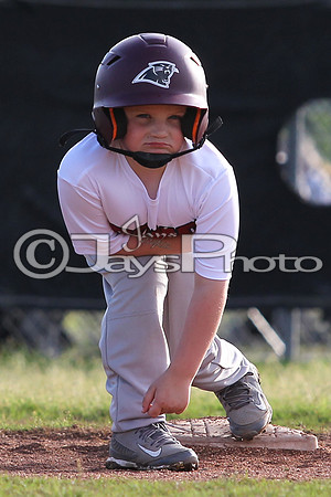 Bomb Squad vs Tigers 6-7 year old (Pitching Machine) 4-27-2015 (©Justin Manning) JWM_0159