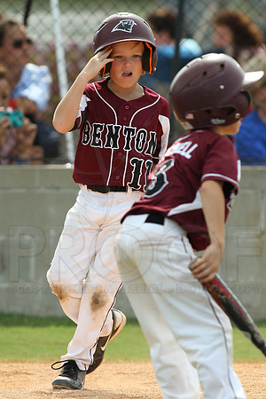 Benton-Midkiff vs. Bryant-Griffin 8 year old (Cal Ripken) 7-20-2014 (©Justin Manning) JWM_058