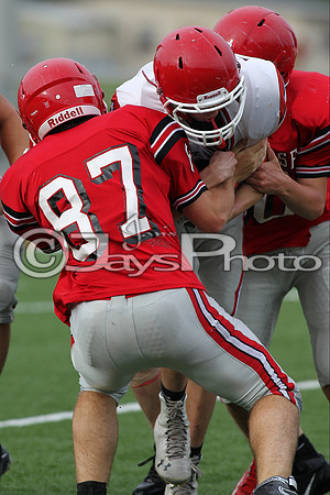 Glen Rose towel game (preseason football red-white game) 5-28-2015 (©Justin Manning) JWM_0084