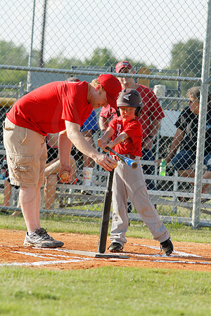 Phillies vs. Razorbacks 5-6 year old baseball 6-3-2014 (© Justin Manning) JWM_0029
