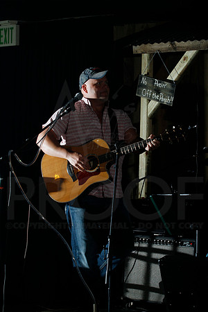 Midnight Hurricanes live at Boogies Bar and Grill 6-14-2014 (© Justin Manning) JWM_0057