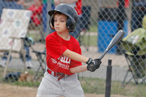 Phillies vs. Razorbacks 5-6 year old baseball 4-3-2014 (© Justin Manning) JWM_0310