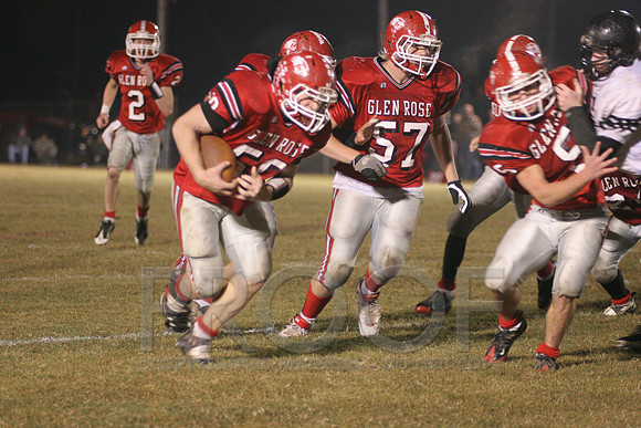 LB Tyler Mantooth running with the fumble recovery.jpg