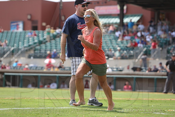 Northwest Arkansas Naturals @ Arkansas Travelers 9-2-13 (© Justin Manning) JWM0131