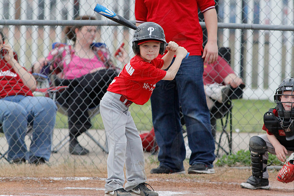 Phillies vs. Razorbacks 5-6 year old baseball 4-3-2014 (© Justin Manning) JWM_0209
