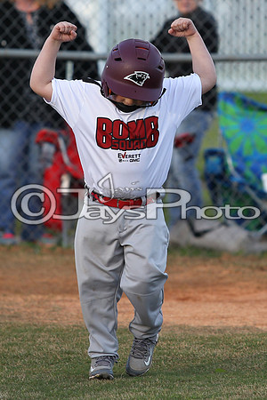 Bomb Squad vs Tigers 6-7 year old (Pitching Machine) 4-27-2015 (©Justin Manning) JWM_0006