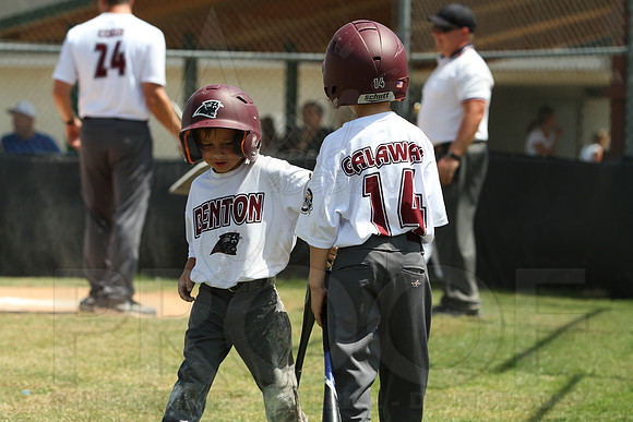 Benton vs. Mountain Home 5-6 year old All Stars 7-12-2014 (©Justin Manning) JWM_040