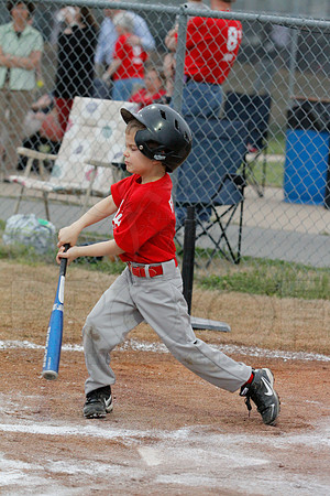 Phillies vs. Razorbacks 5-6 year old baseball 4-3-2014 (© Justin Manning) JWM_0320