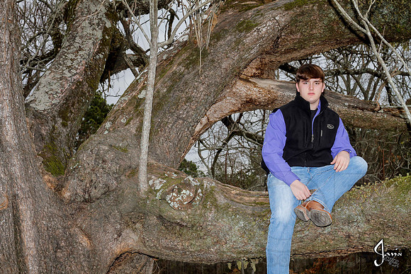 Austin Hicks senior pictures 12-29-13 (�Justin Manning) (�Justin Manning) (�Justin Manning) JWM_0067