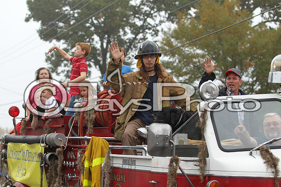 East End Parade 11-4-17_JWM0113