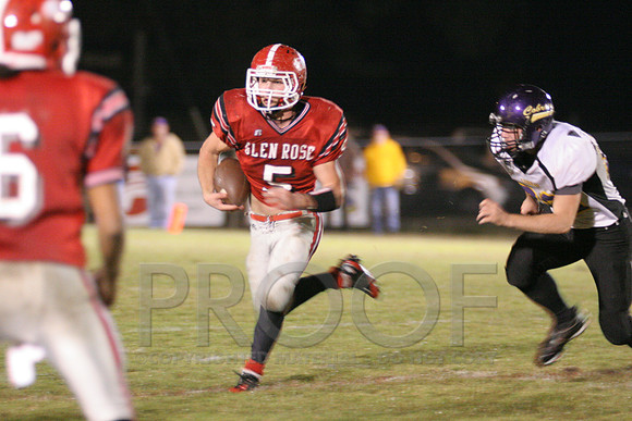 Jr. RB Dylan Ray Running the ball2.JPG