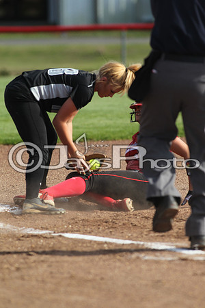 Bauxite @ Harmony Grove softball 4-21-2015 (©Justin Manning) JWM_0124