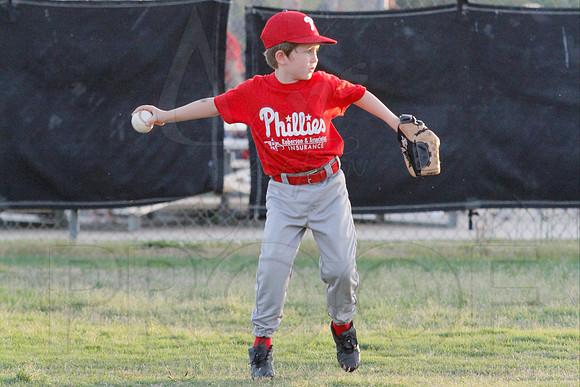 Phillies vs. Panthers 5-6 year old 5-6-2014 (© Justin Manning) JWM_0008