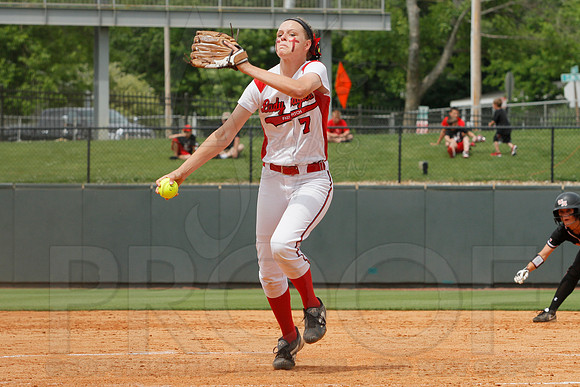 5A State Softball Finals Vilonia vs. White Hall 5-23-2014 (© Justin Manning) JWM_0060
