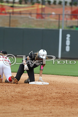 4A State Softball Finals Bauxite vs. Mena 5-22-2015 (©Justin Manning) JWM_0194