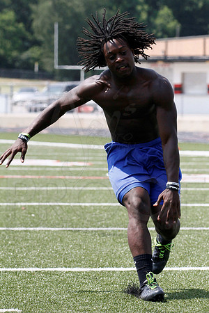 ArkansasVarsity Combine 5-26-12(Justin Manning)073