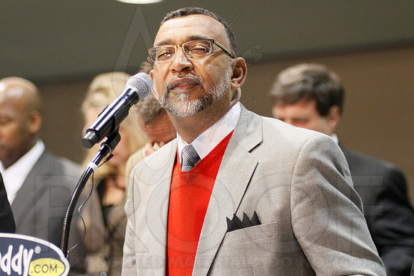 Go Daddy Press Conference (Larry the Cable Guy) & Mayor Luncheon 1-4-13 (Justin Manning)0247