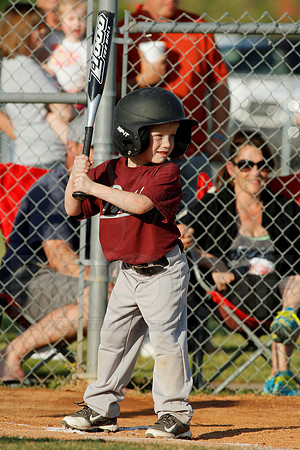 Panthers @ Mets 5-6 year old baseball 4-22-2014 (© Justin Manning) JWM_0034