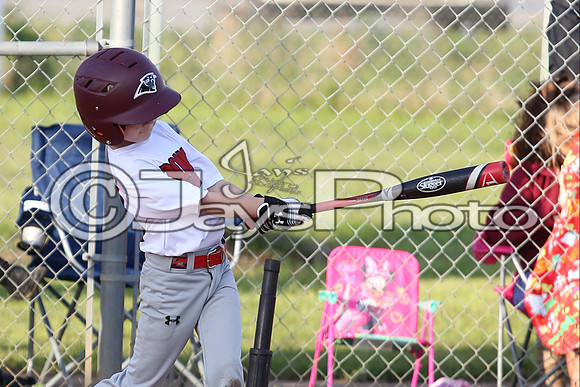 Bomb Squad vs Tigers 6-7 year old (Pitching Machine) 4-27-2015 (©Justin Manning) JWM_0188