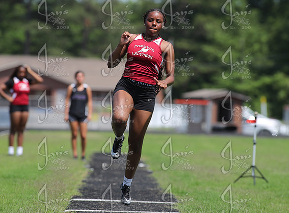 2A Region 8 District Track Meet 4-28-25_JWM_0039