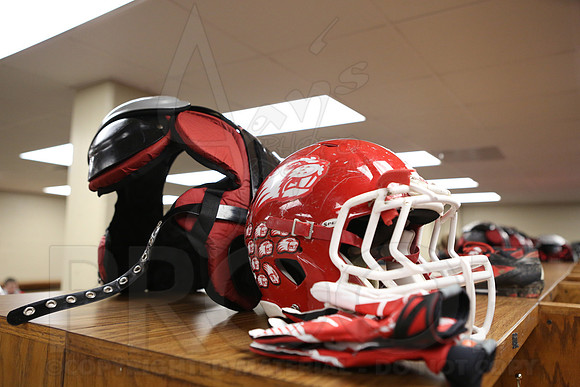 Glen Rose vs. Charleston 12-21-13 (©Justin Manning) (©Justin Manning) JWM0054 0054