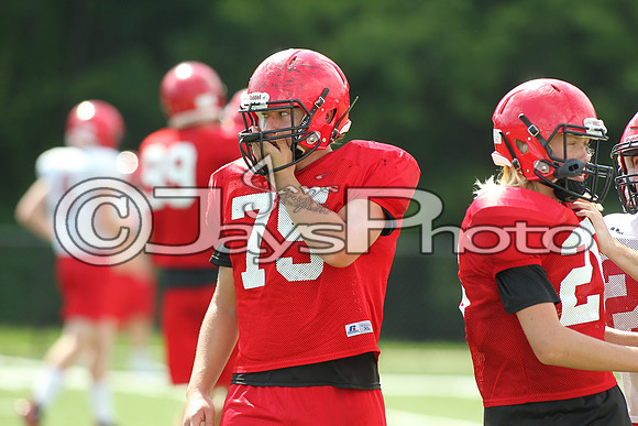 Harmony Grove Football Practice 8-10-17_JWM00030