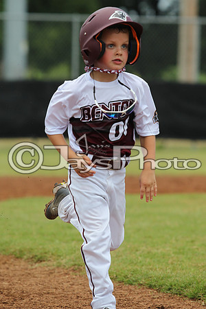 Benton (Cobb) vs. Benton 5-6 year old All-Stars 6-14-2015 (©Justin Manning) JWM_0035